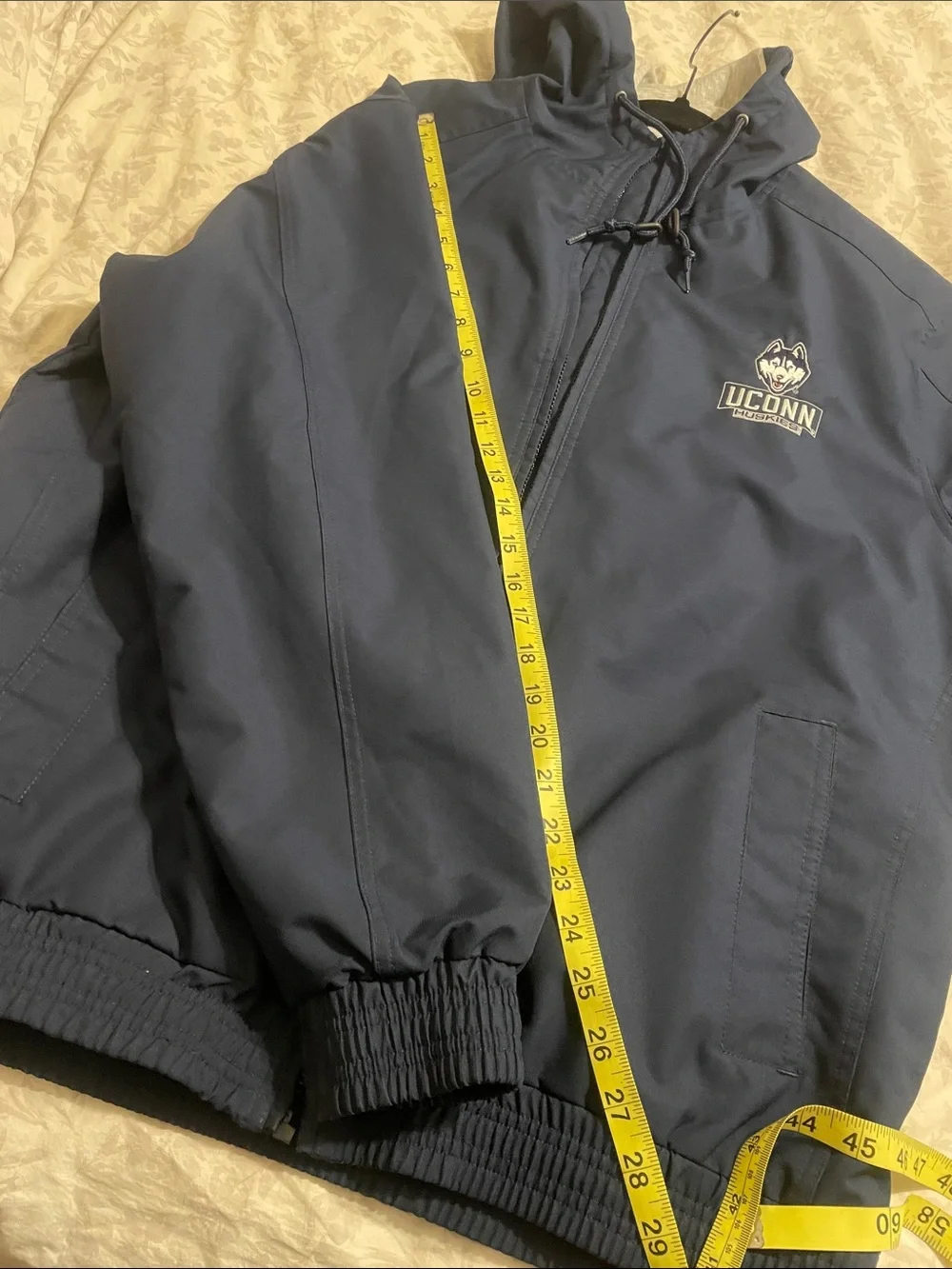 Champion Navy Hooded UConn lined Windbreaker Jacket ncaa basketball
